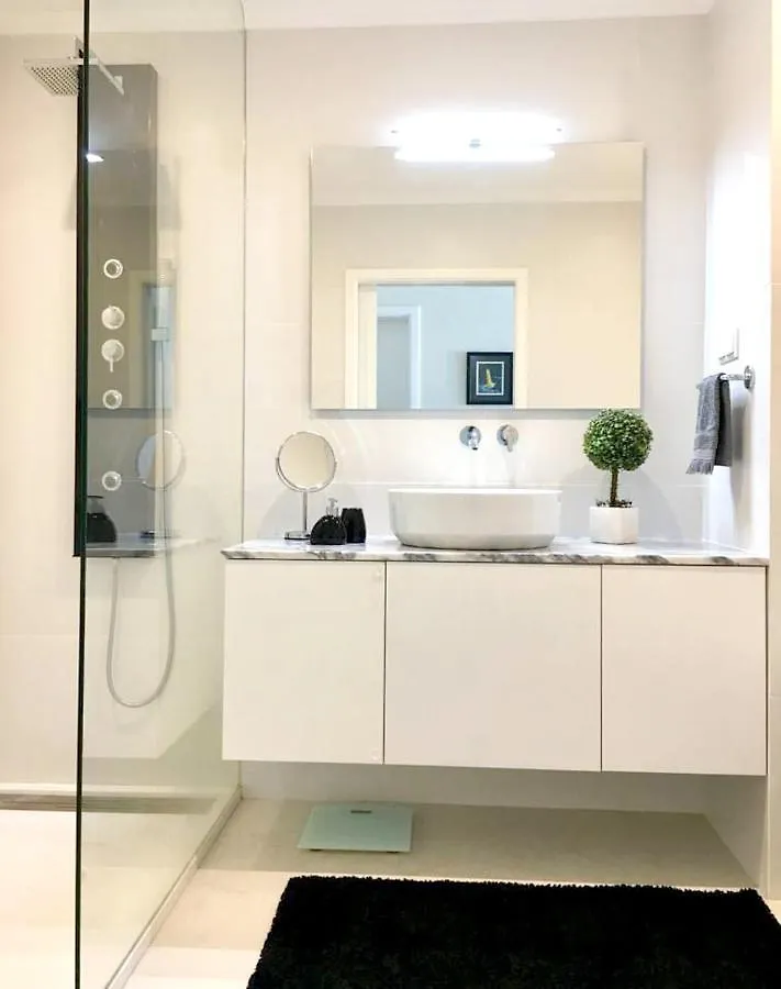Modern Apartment In Funchal Near City Centre 80M² Πορτογαλία