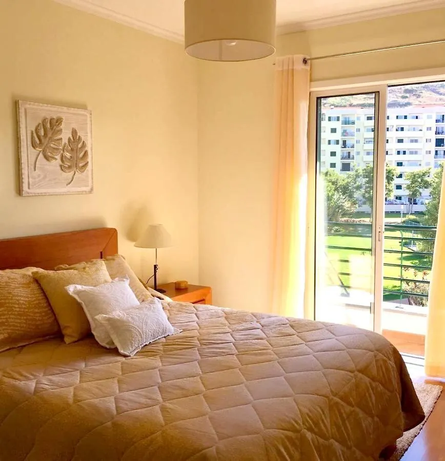 Modern Apartment In Funchal Near City Centre 80M²  Funchal (Madeira)
